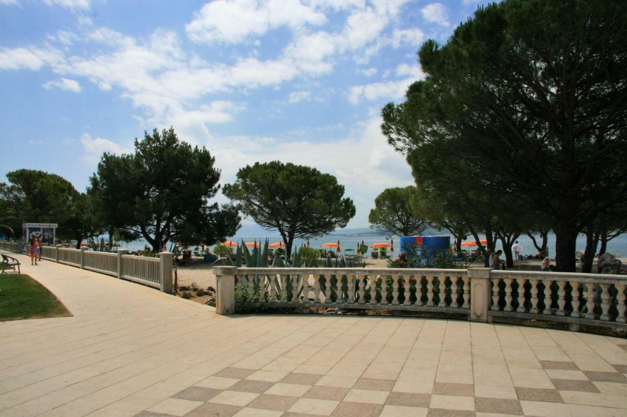 Crikvenica Right On The Beach Buitenkant foto